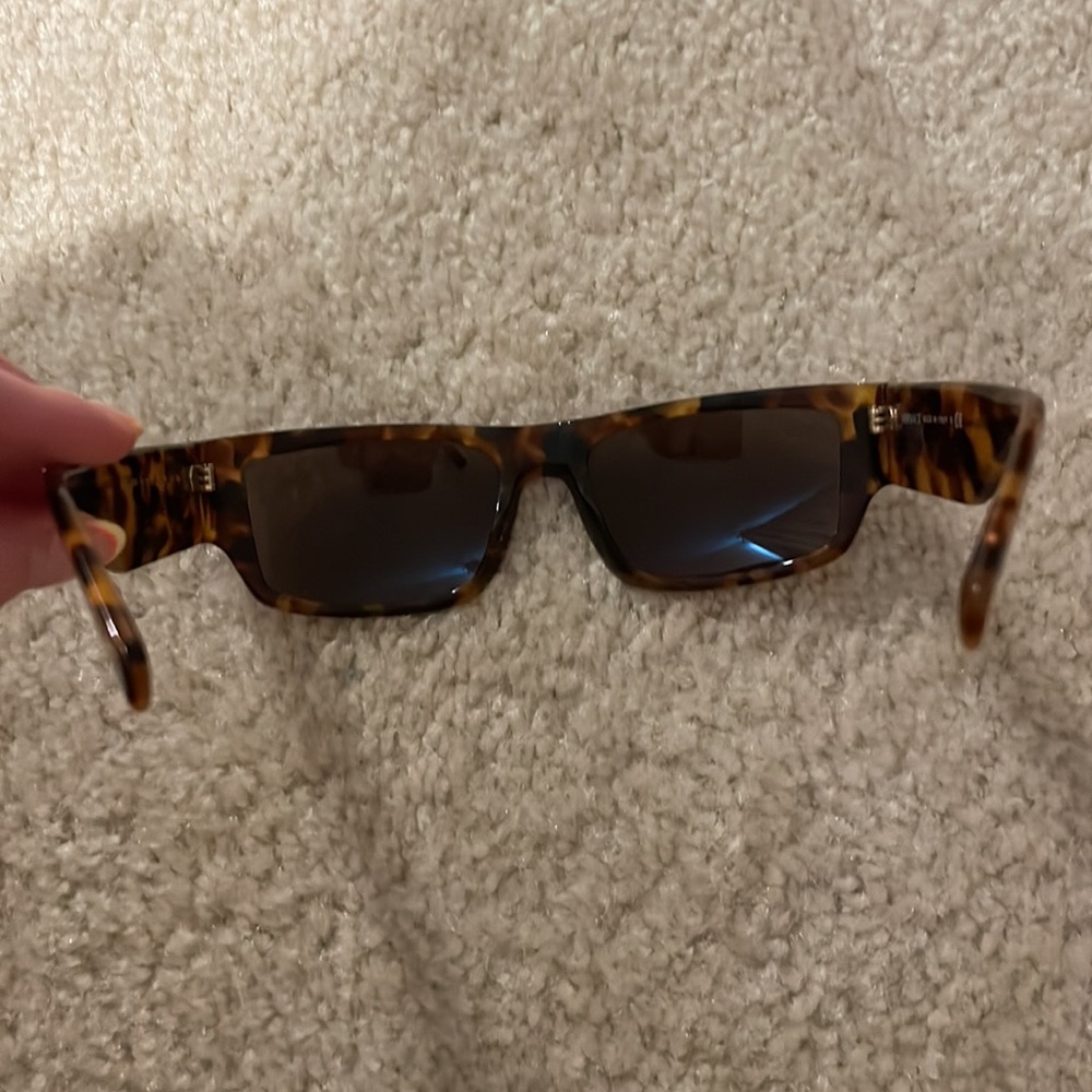 Versace sunglasses - Picture 3 of 9